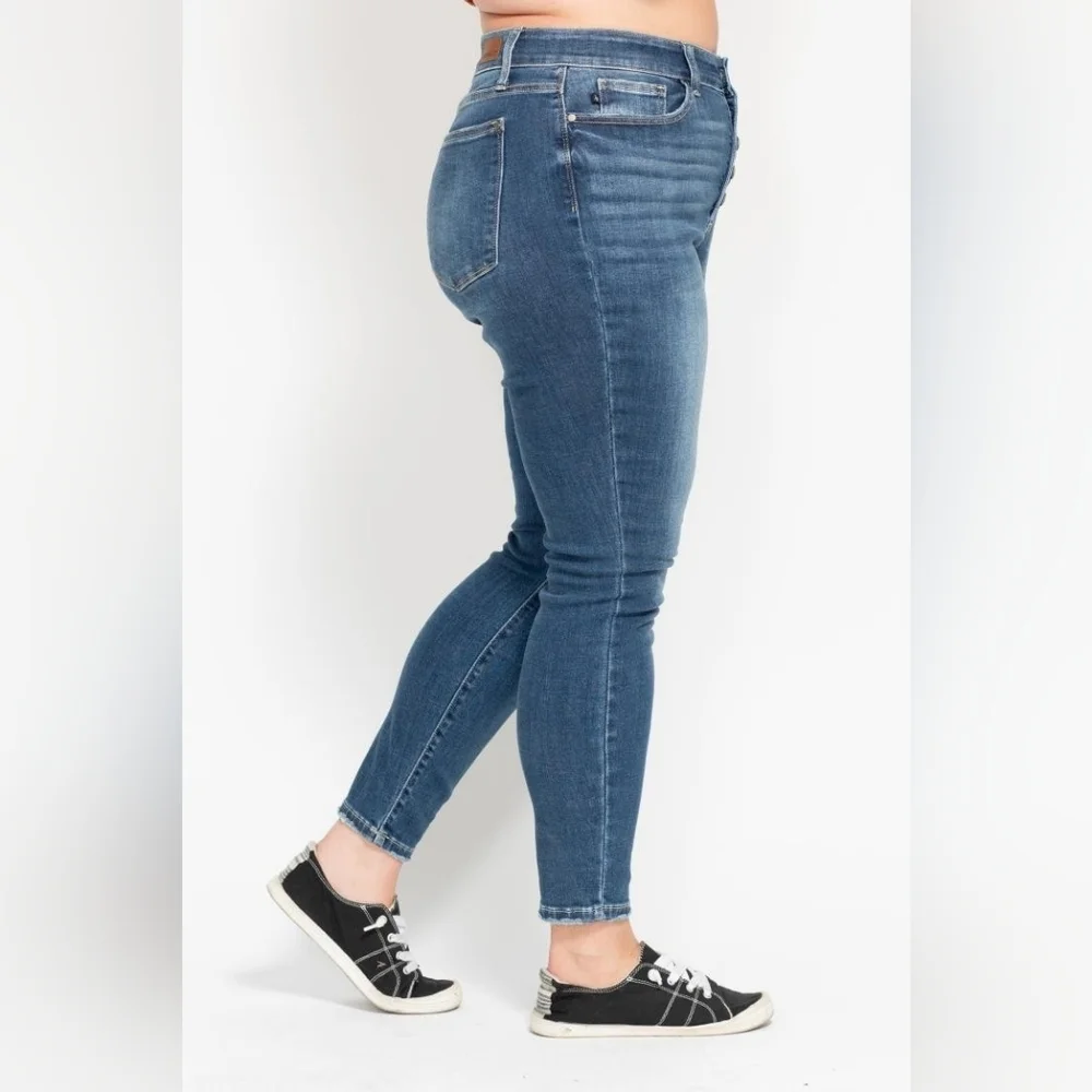 Judy Blue High Rise Medium Wash Button Fly Skinny Jeans Stretch Various NEW